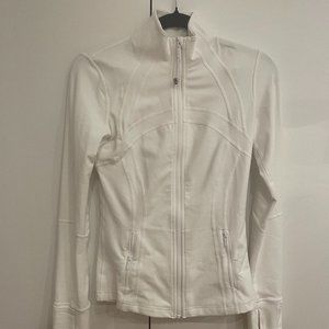 Define Jacket Luon color white Excellent Preowned Conduton